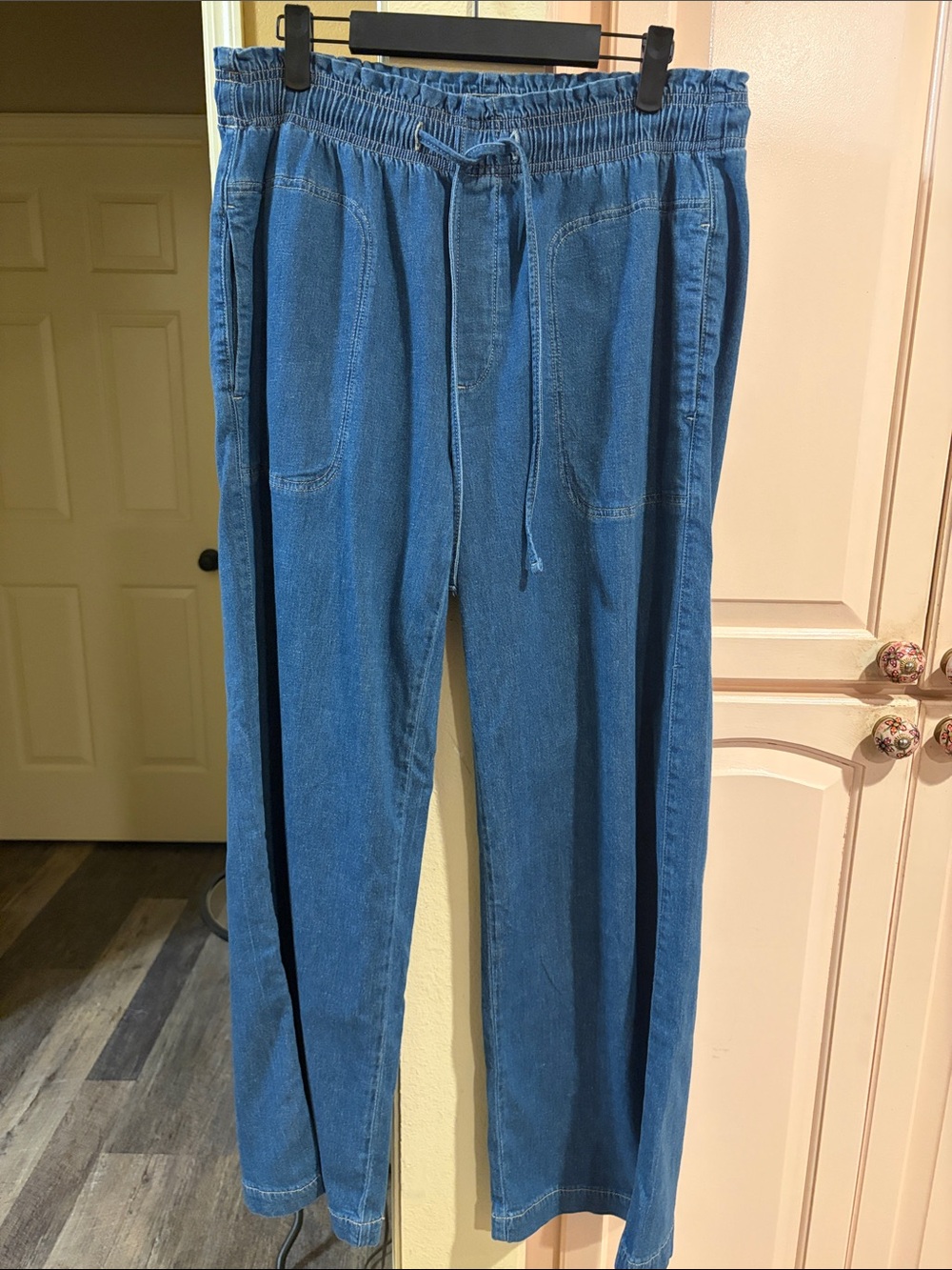 American eagle dreamy, drape, wide leg drawstring jeans EUC